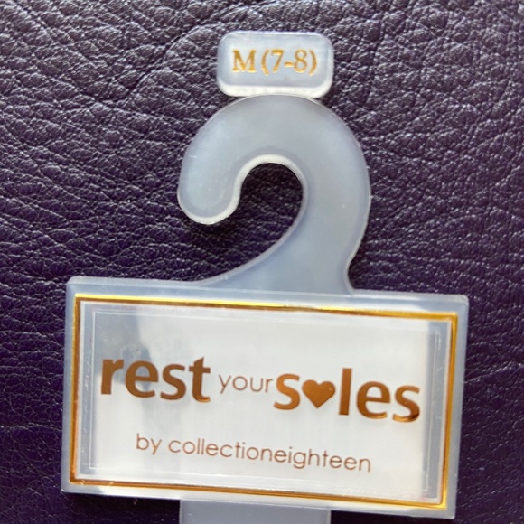 Rest Your Soles Women’s Slippers New - Picture 6 of 6